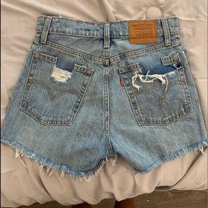 Levi’s shorts